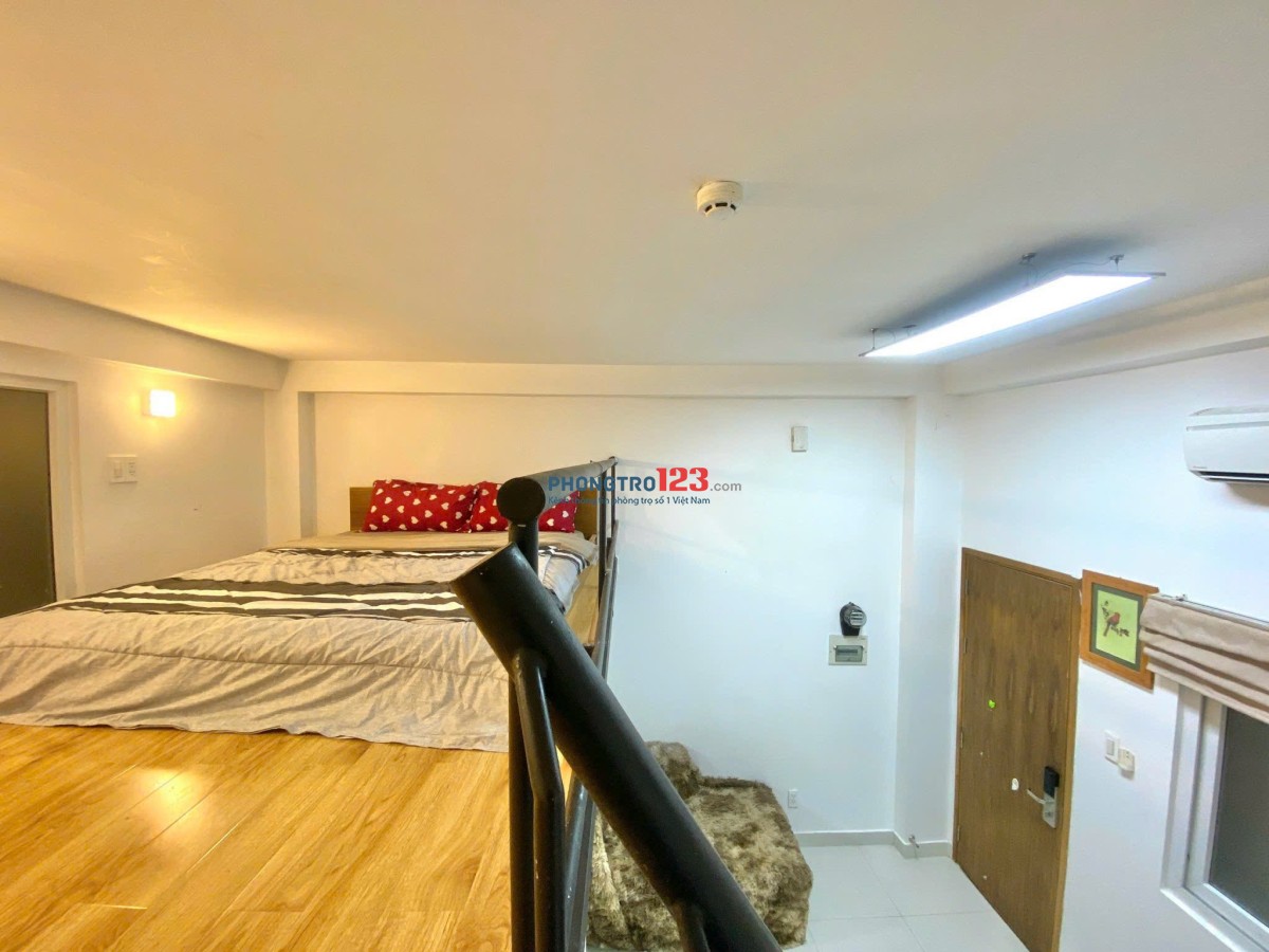 DUPLEX FULL NỘI THẤT, MÁY GIẶT RIÊNG. Ở ĐƯỢC 3 - 4 NGƯỜI, GẦN CÁC TRƯỜNG UEH, HCMUS, ĐH LUẬT
