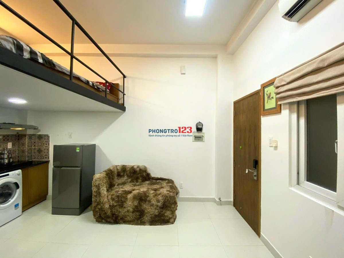 DUPLEX FULL NỘI THẤT, MÁY GIẶT RIÊNG. Ở ĐƯỢC 3 - 4 NGƯỜI, GẦN CÁC TRƯỜNG UEH, HCMUS, ĐH LUẬT