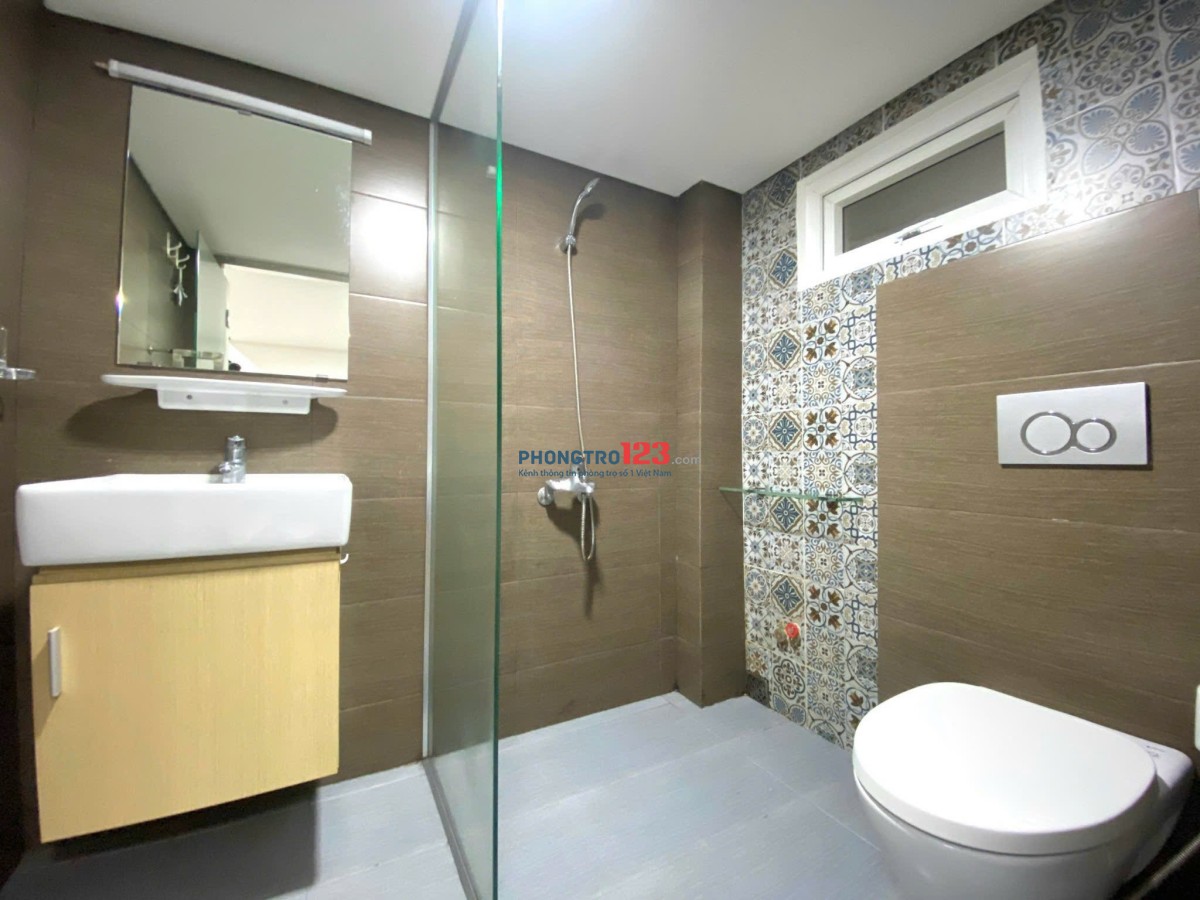 DUPLEX FULL NỘI THẤT, MÁY GIẶT RIÊNG. Ở ĐƯỢC 3 - 4 NGƯỜI, GẦN CÁC TRƯỜNG UEH, HCMUS, ĐH LUẬT
