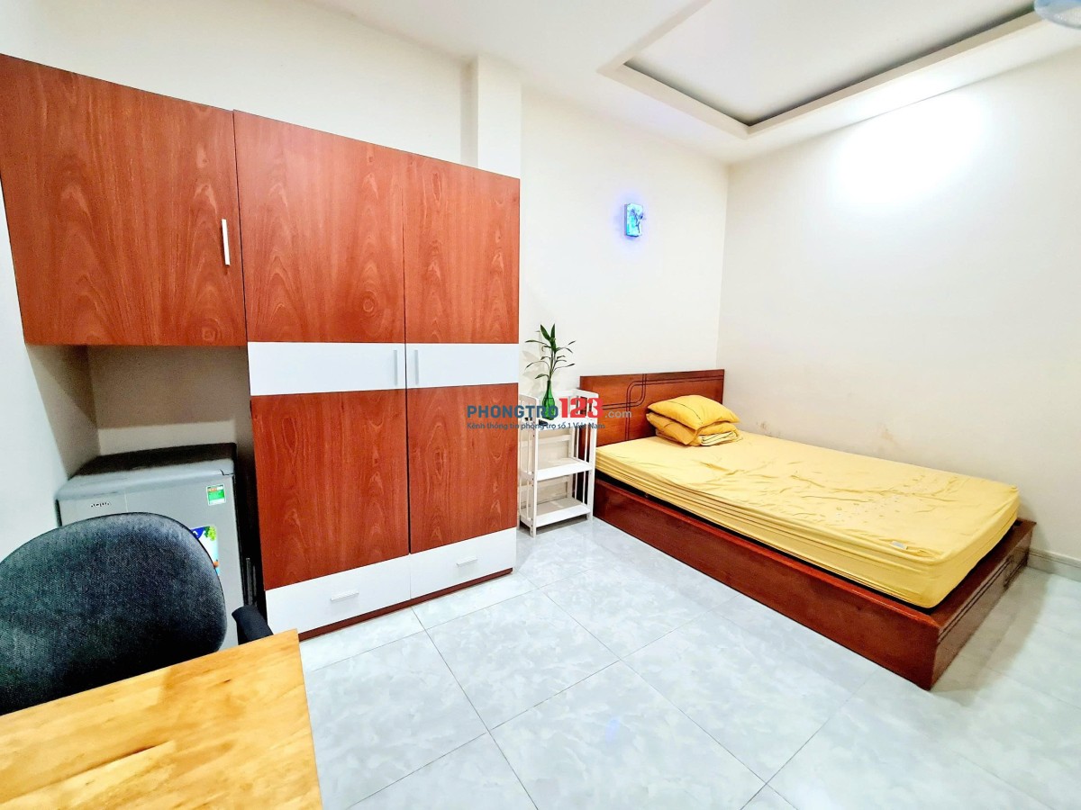 Phòng trọ cho thuê gần đại học khoa học xã hội và nhân văn Q1 full nội thất - không chung chủ