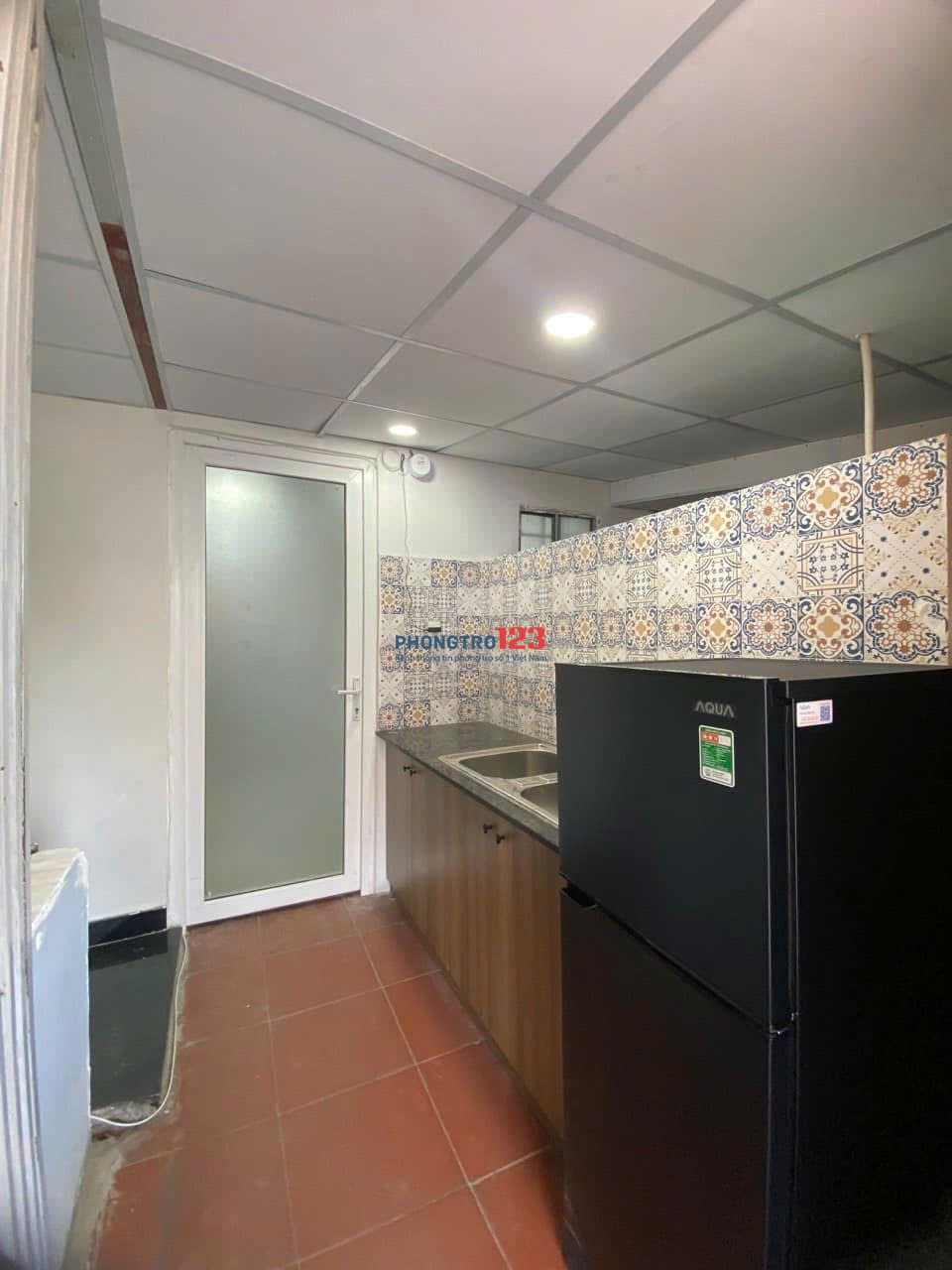 CĂN HỘ STUDIO TÁCH BẾP - BAN CÔNG LỚN - RỘNG HƠN 40m2 - gần ĐH Ngoại Thương - Giá chỉ 6,X00,000