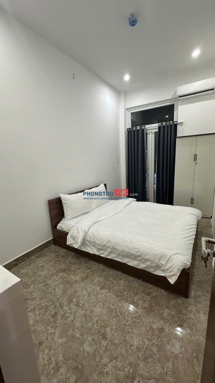 CHO THUÊ CĂN HỘ 2PN + 1 PHÒNG KHÁCH NHÀ MỚI, NGAY HÀNG XANH BÌNH THẠNH - GIẢM NGAY 2TR KHI THUÊ