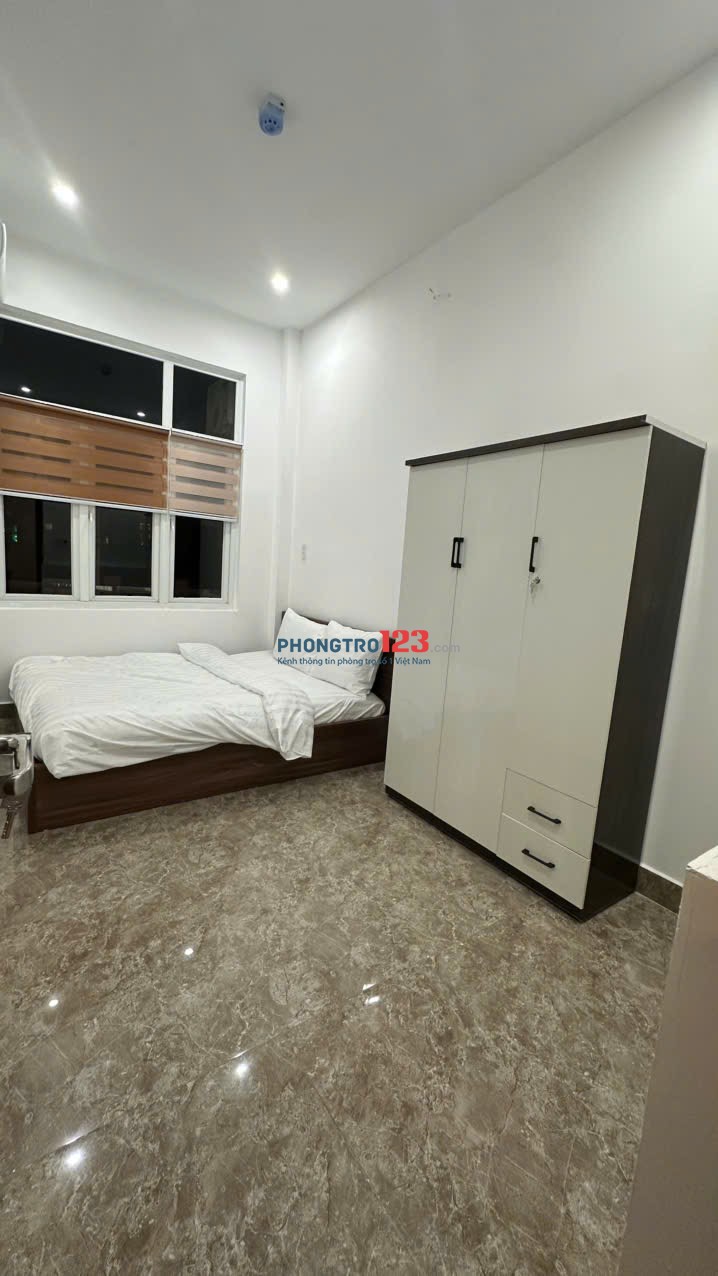 CHO THUÊ CĂN HỘ 2PN + 1 PHÒNG KHÁCH NHÀ MỚI, NGAY HÀNG XANH BÌNH THẠNH - GIẢM NGAY 2TR KHI THUÊ