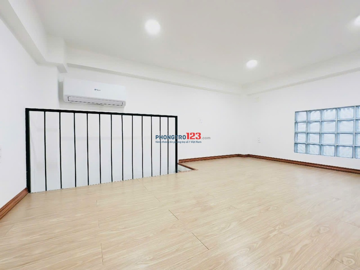 Căn Hộ Duplex _ Thang máy, Hầm Xe, Bảo Vệ _ Bạch Đằng Gần ĐH HỒNG BÀNG