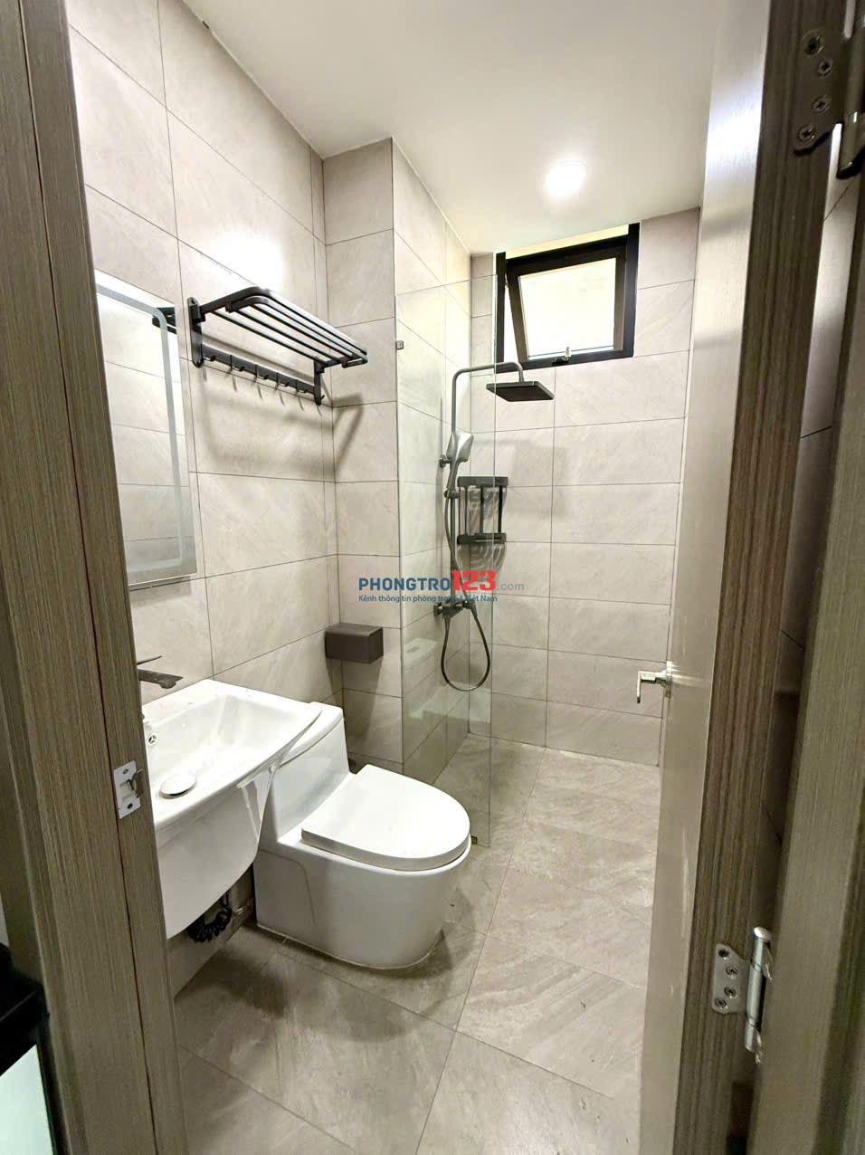 Chính chủ cho thuê 3 phòng trọ cao cấp, đầy đủ nội thất ngay trung tâm bình Thạnh