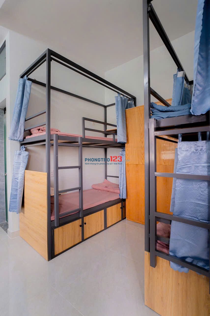 KTX chỉ 2 - 4ng mới có thang máy cách làng ĐH Thủ Đức chỉ 5p giá tưf 1tr5