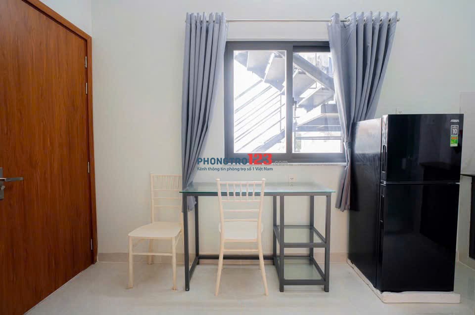 KTX chỉ 2 - 4ng mới có thang máy cách làng ĐH Thủ Đức chỉ 5p giá tưf 1tr5