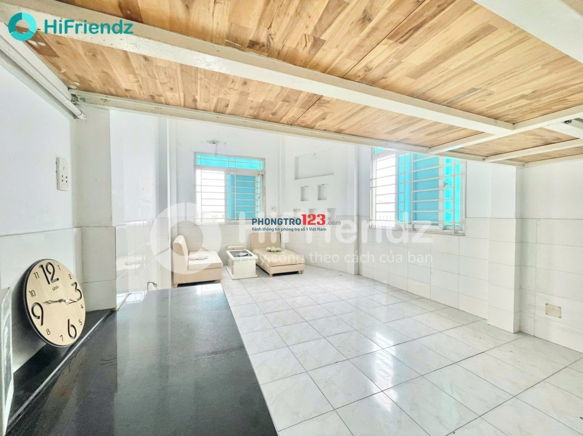 CHO THUÊ PHÒNG SIÊU RỘNG 40m2 GÁC 1m7 SẴN MÁY LẠNH GẦN ĐH CÔNG THƯƠNG