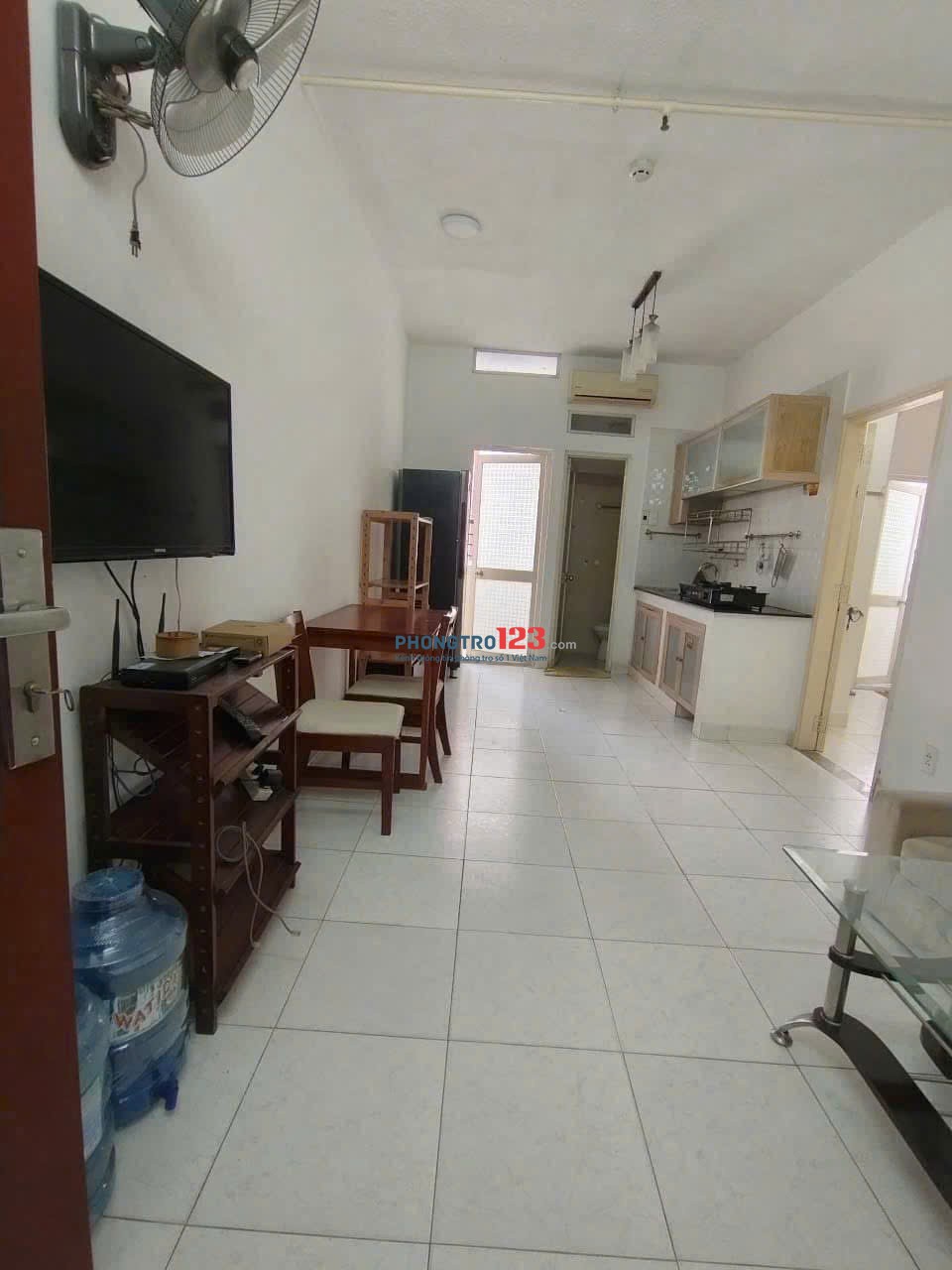 Chung cư Lê Quang Đinh, Phú Nhuận: 2pn, ban công, 65m2, giá 7triệu