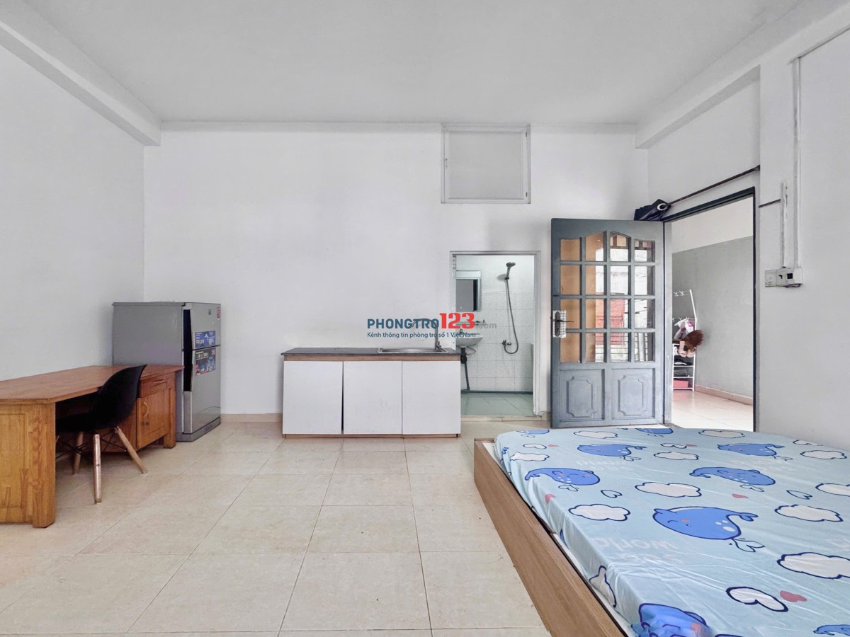 CHO THUÊ PHÒNG BAN CÔNG LỚN – FULL NỘI THẤT – GIÁ CHỈ 4.7TR