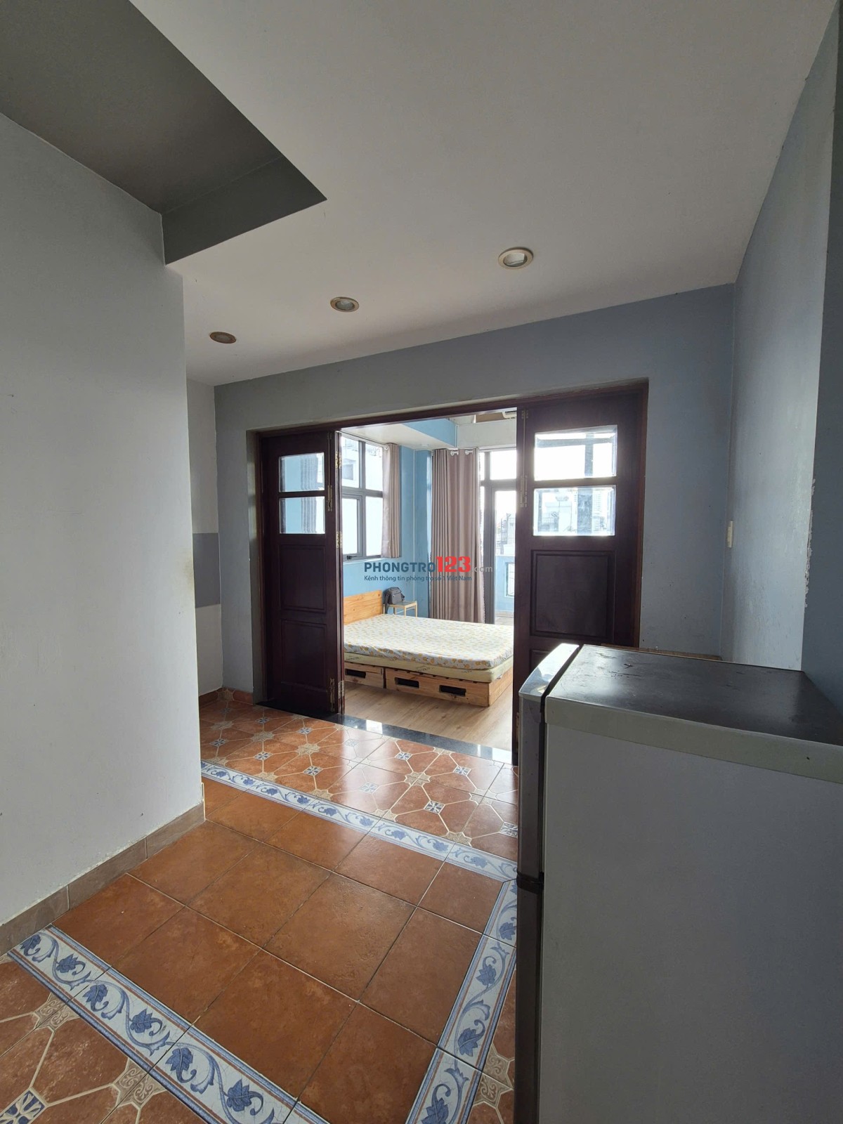 Chính chủ cho thuê Studio 1 phòng ngủ Full NT, tách bếp, có ban công, 36m2, Nguyễn Xuân Khoát