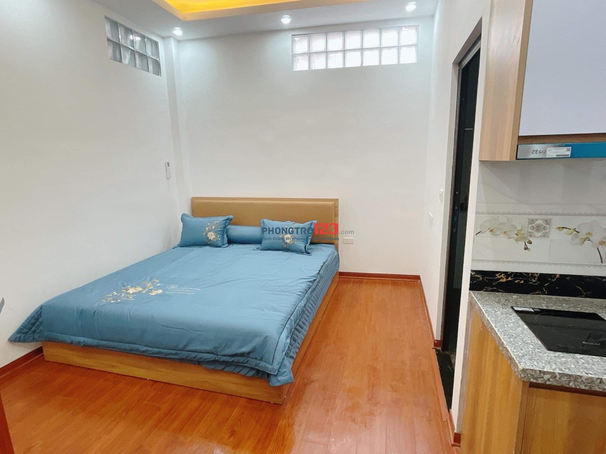 CCMN, 25m2, mới, sang, hiện đại, sạch sẽ. Trung tâm quận Cầu Giấy. Chủ nhà đăng tin