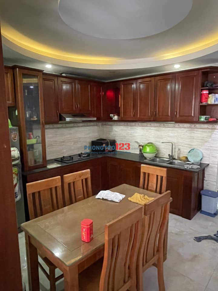 Nhà 52m² 5PN 5WC, ô tô đậu cửa – Nguyễn Duy Trinh, ngõ rộng, yên tĩnh