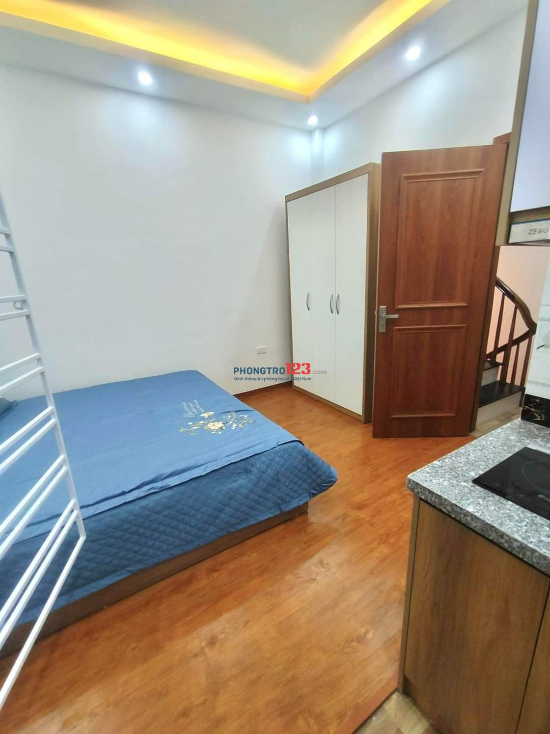 CCMN, 25m2, mới, sang, hiện đại, sạch sẽ. Trung tâm quận Cầu Giấy. Chủ nhà đăng tin