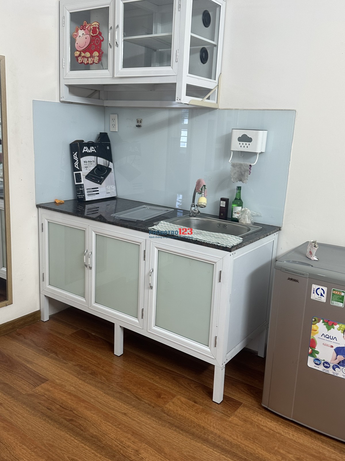 Cho thuê căn hộ dich vụ giá 6trieu tại quận 1