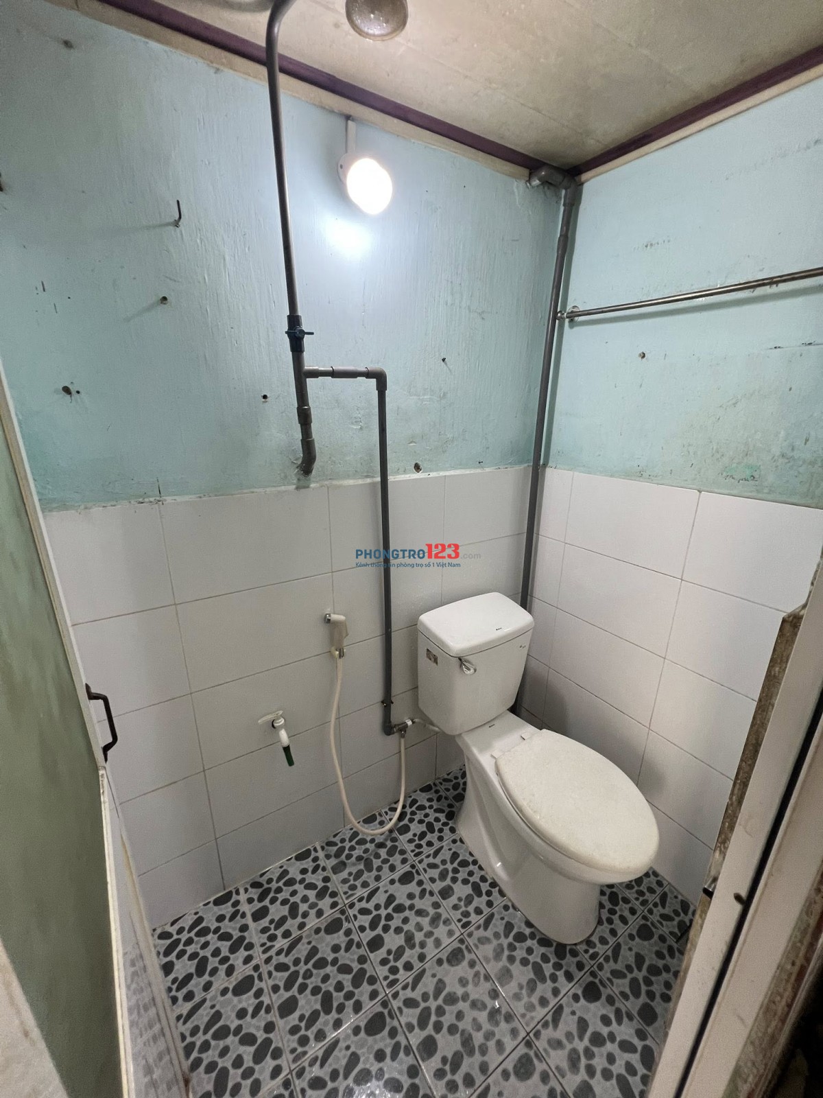Phòng trọ trống hẻm 566 Nguyễn Thái Sơn (Gần cầu An Phú Đông)