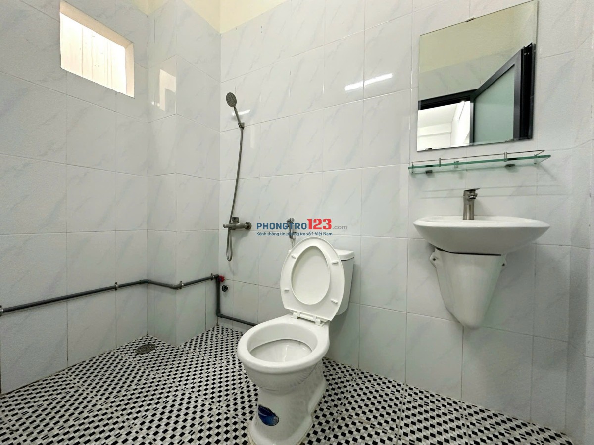Thuê phòng FULL NT 35m2 Nguyễn Văn Thương Gần ĐH Ngoại Thương-GTVT-HUTECH tiện ra Hàng Xanh gần Q1