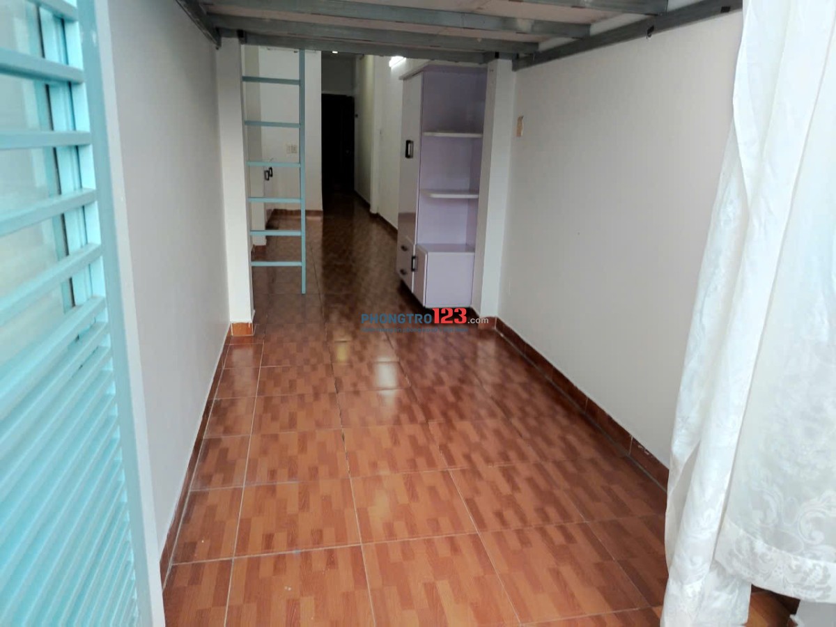 CHO THUÊ PHÒNG TRỌ CÓ GÁC BAN CÔNG GIÁ RẺ CHỈ VÀI PHÚT ĐẾN VÒNG XOAY DÂN CHỦ, CHỢ TÂN ĐỊNH..