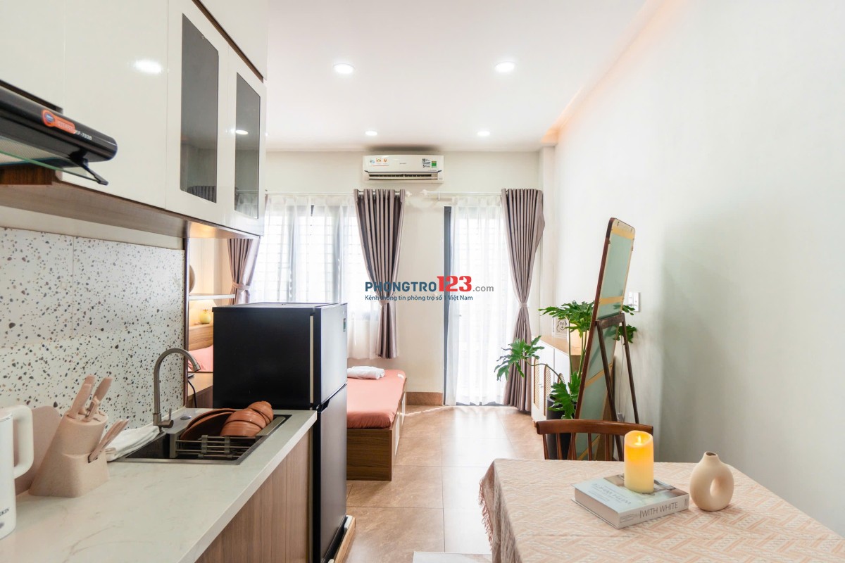 Căn studio phòng rộng thuận tiện di chuyển quận 1