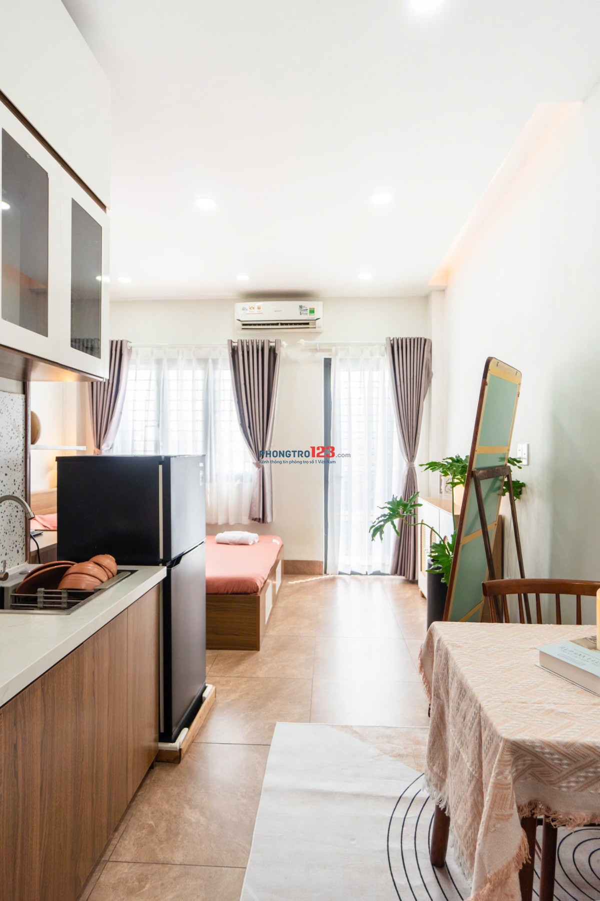 Căn studio phòng rộng thuận tiện di chuyển quận 1