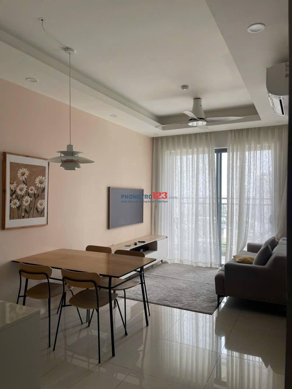 C/c Harmona, Tân BÌnh:81m2, 2p ngủ, 2wc, Nội thất, 12tr/th