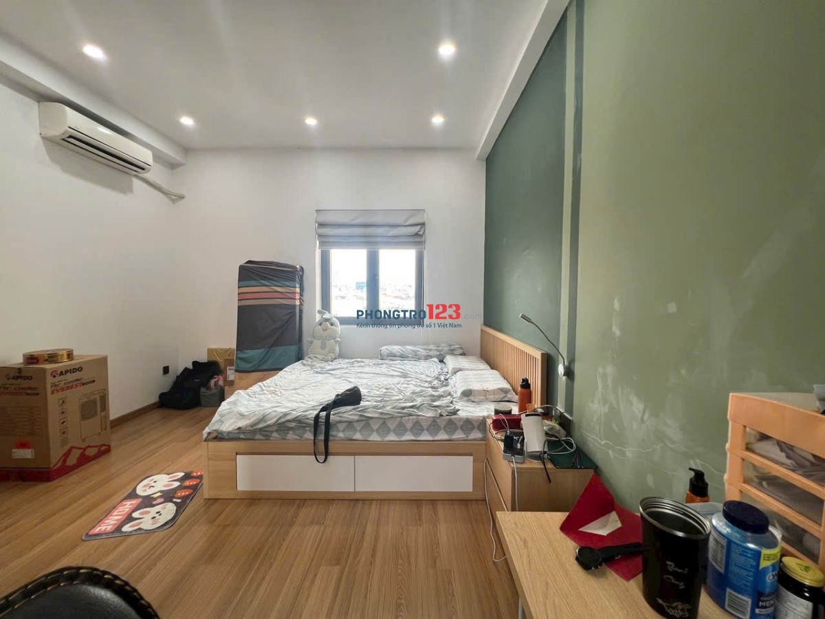 Chung cư 10A Trần Nhật Duật, Quận 1: 50m2,1p ngủ, NT, 9,5tr