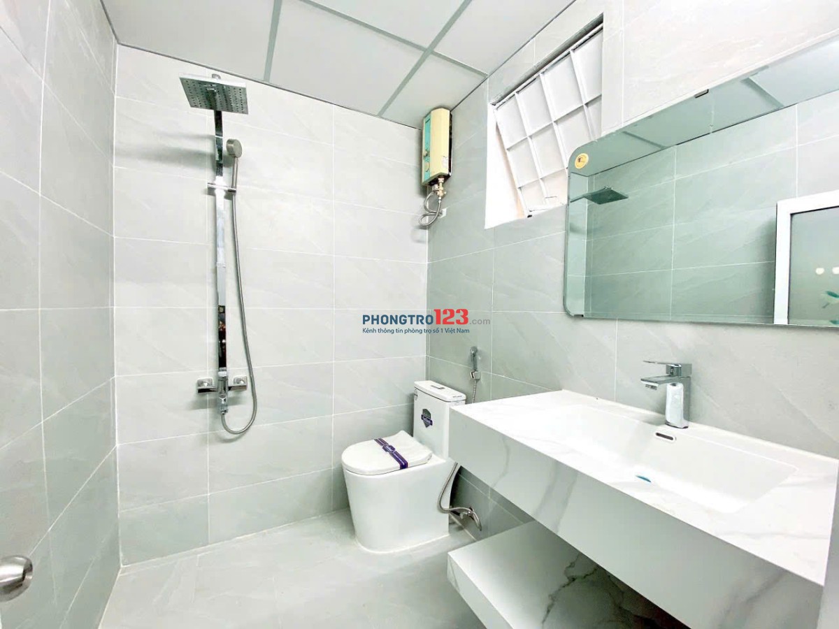 Chung Cư Lê Hồng Phong Quận 10 rộng 80m2 2PN 1WC giá 8,5tr/th