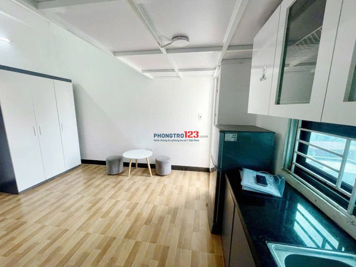 Cho thuê phòng duplex full nội thất ngay Nguyễn Văn Cừ Quận 1