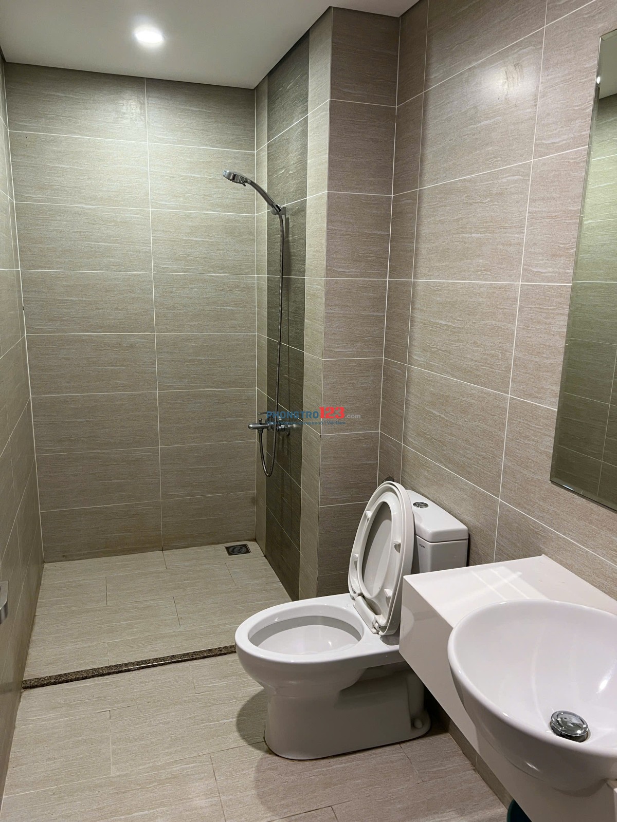 Phòng ở ghép cho nam Vinhomes Grand Park thành phố Thủ Đức.