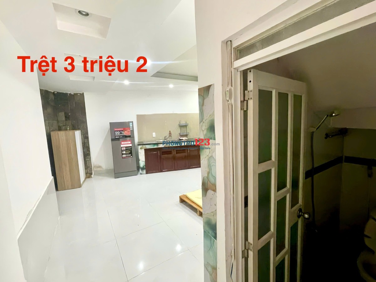 Còn Đúng 2 Phòng Trệt Giá Rẻ 2TR – Chỉ Cần Mang Quần Áo Vào Ở