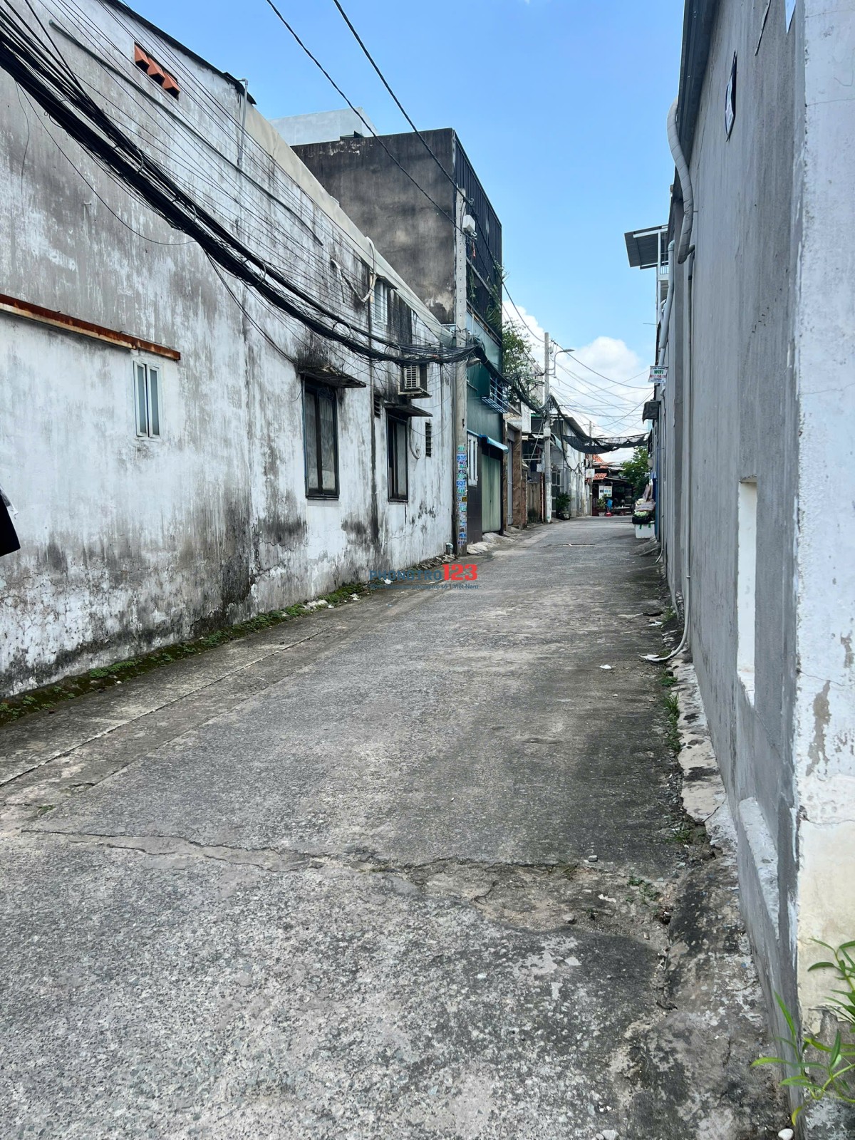 CHO THUÊ NHÀ TRỌ 60M² LỐI ĐI RIÊNG - ĐỂ XE TRONG NHÀ - GẦN GA METRO