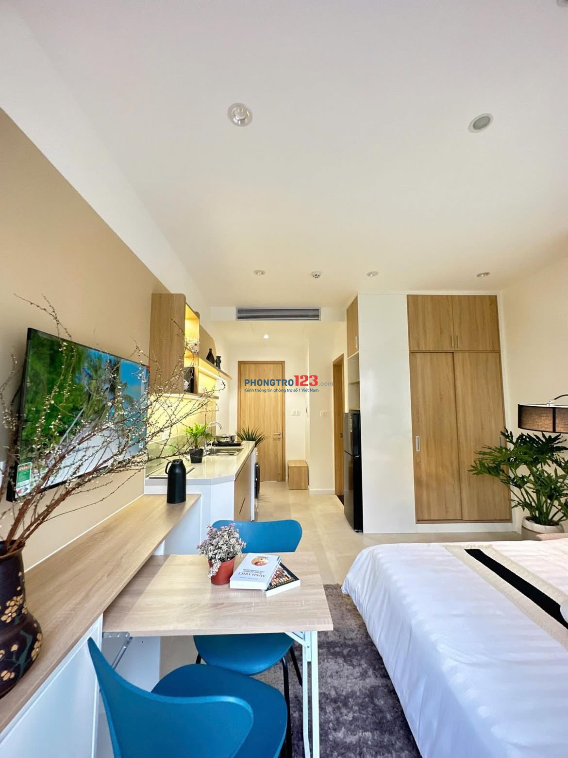Studio Sát Ngã Tư Hàng Xanh Chính Chủ Cho Thuê, Gần Hutech, UEF, HIU ...