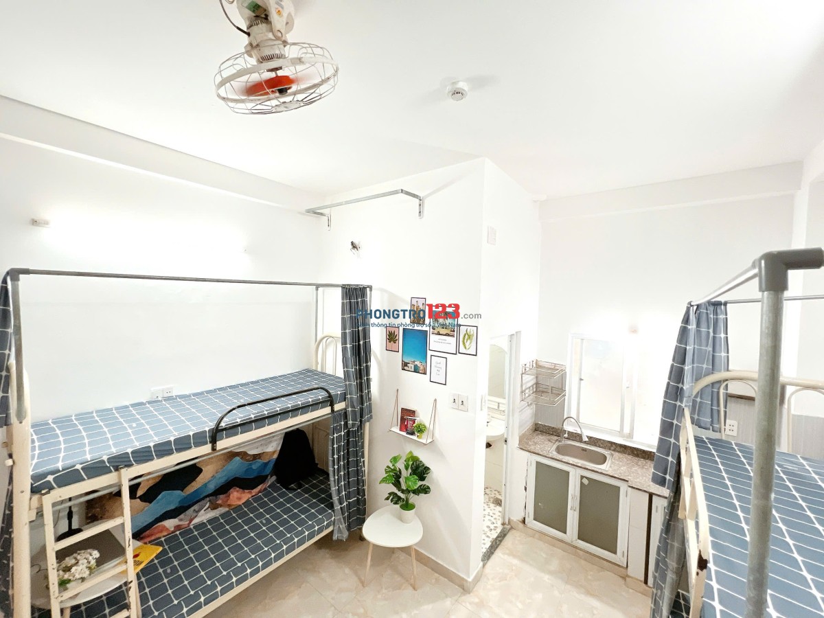 KTX HUỲNH KHUƠNG AN – Gần ĐHCN, Phòng 6 giường, Giá từ 1tr4