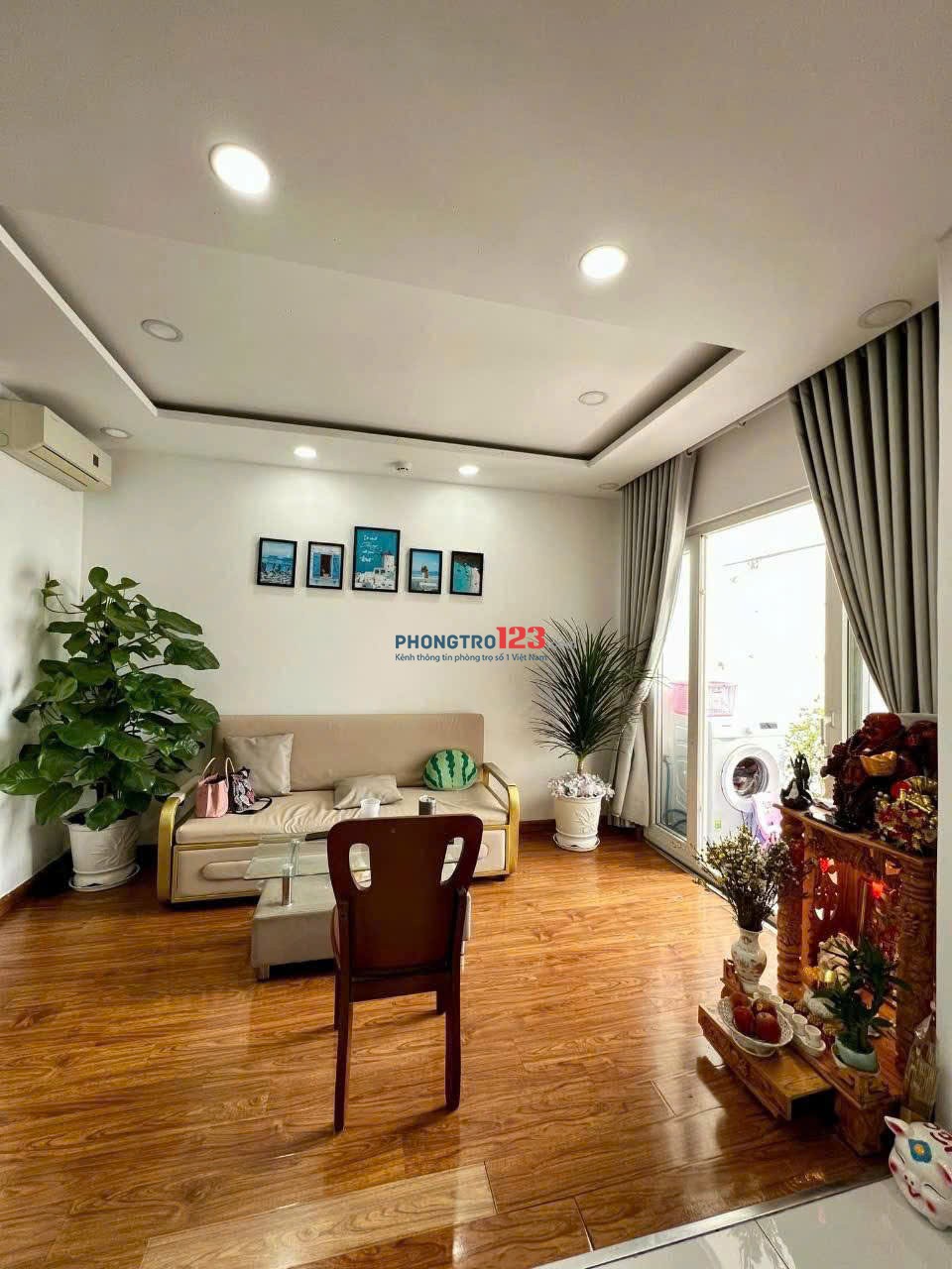 Chung cư D5, P25, Bình Thạnh: 3p ngủ, 110m2, giá 15tr, full nội thất