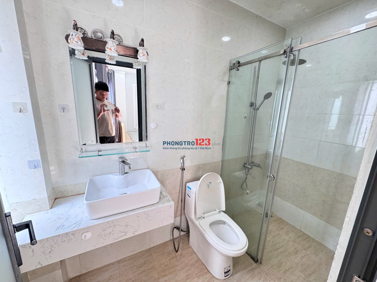PHÒNG TRỌ FULL NỘI THẤT CỬA SỔ LỚN Ở BÌNH THẠNH GẦN ĐẠI HỌC VĂN LANG - LH: 0334998413
