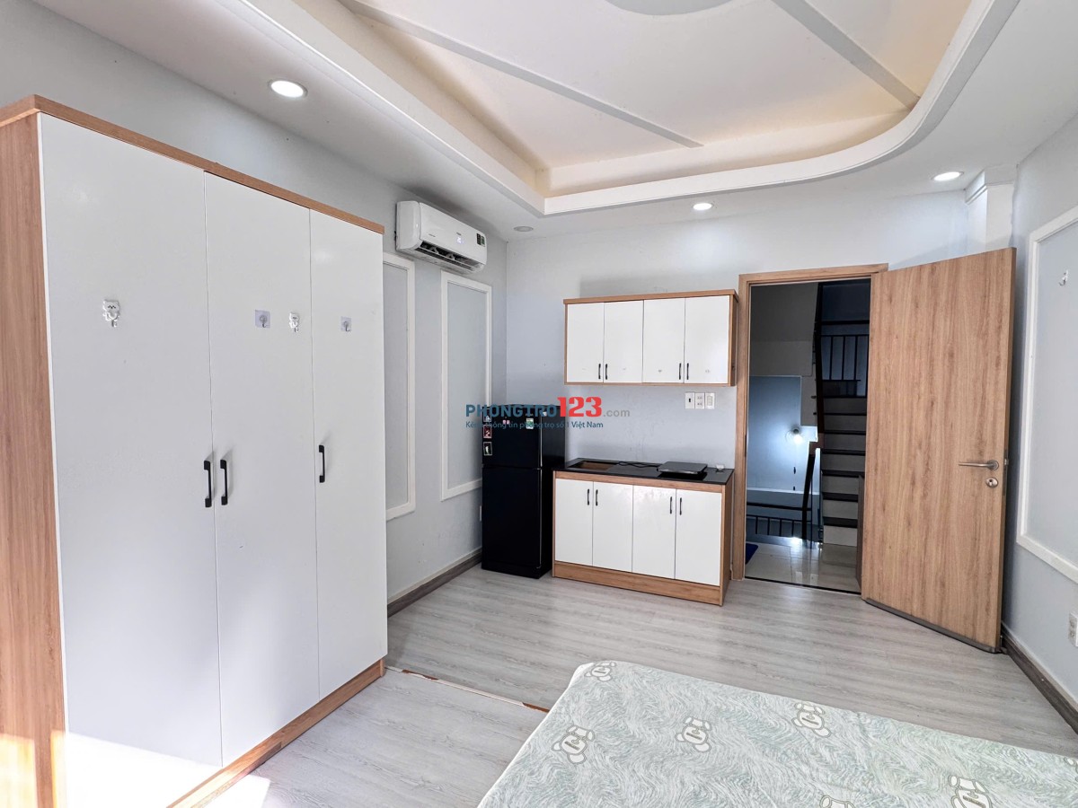 PHÒNG TRỌ FULL NỘI THẤT CỬA SỔ LỚN Ở BÌNH THẠNH GẦN ĐẠI HỌC VĂN LANG - LH: 0334998413
