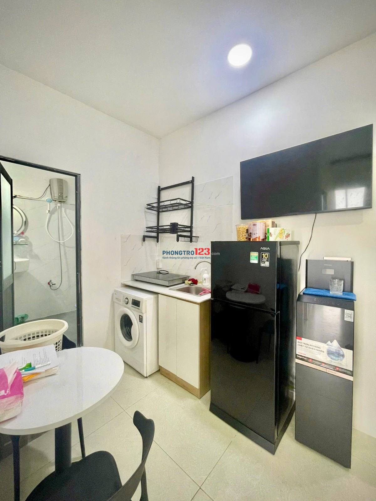 CHO THUÊ PHÒNG TRỌ-HỖ TRỢ TÌM-CHDV KHU VỰC TP.HCM Contact for work: 0979.811.524