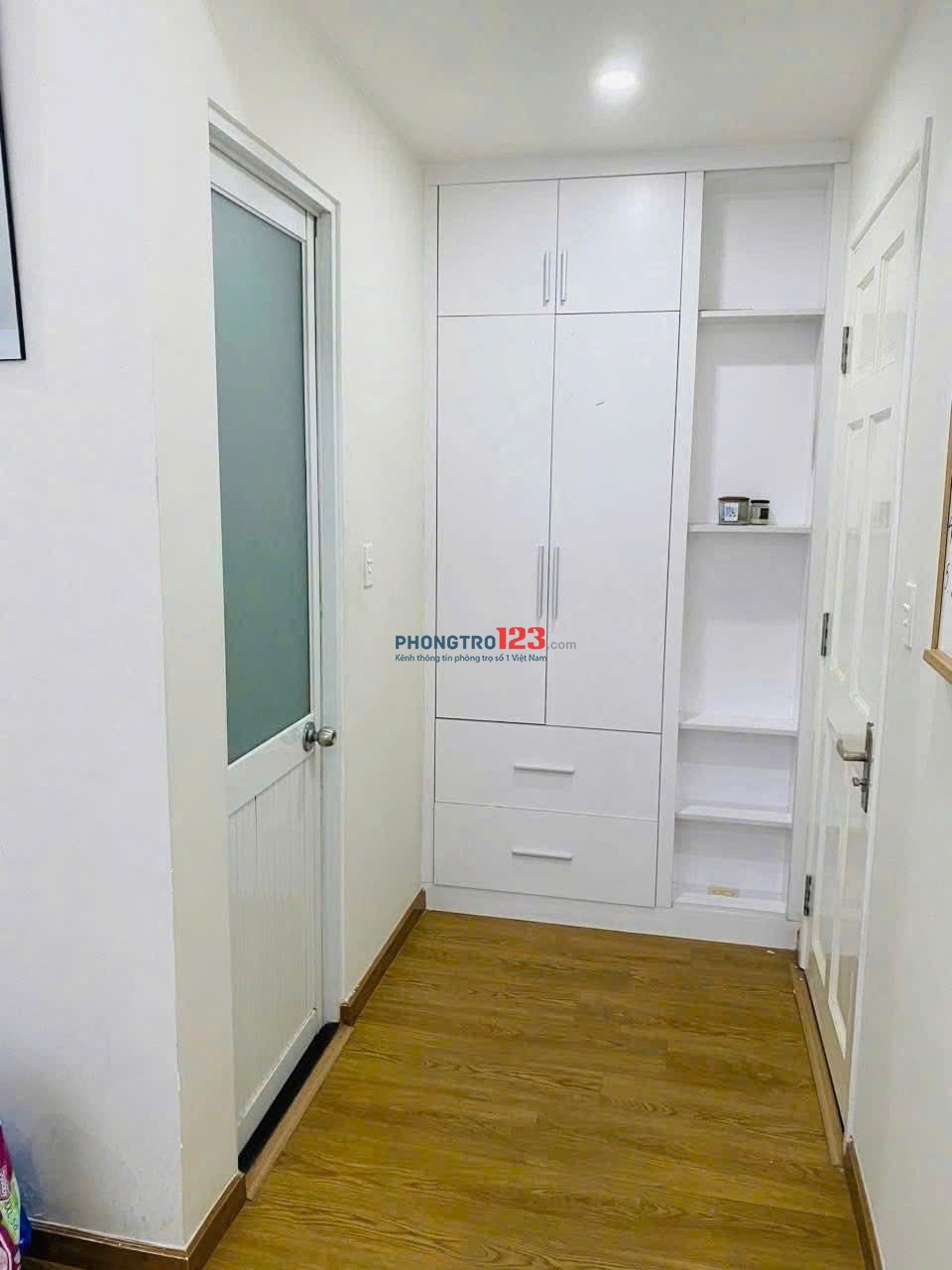 Chung cư Bàu Cát, Tân Bình: 79m2, 2p ngủ, 11tr/th, Nội thất mới.
