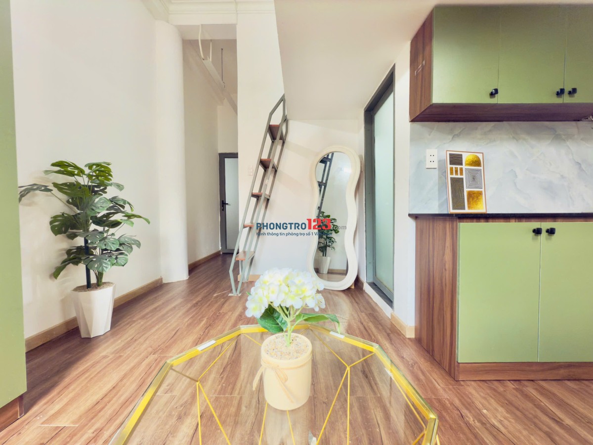 CHO THUÊ PHÒNG CÓ GÁC RỘNG, BAN CÔNG, FULL NỘI THẤT GẦN NGUYỄN GIA TRÍ, BÌNH THẠNH SÁT GTVT, HUTECH