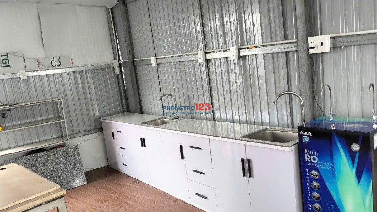 Ký Túc Xá Miniduplex bàn học to Xóm Chiếu ĐH Nguyễn Tất Thành - ĐH Luật - UFM từ 1tr6