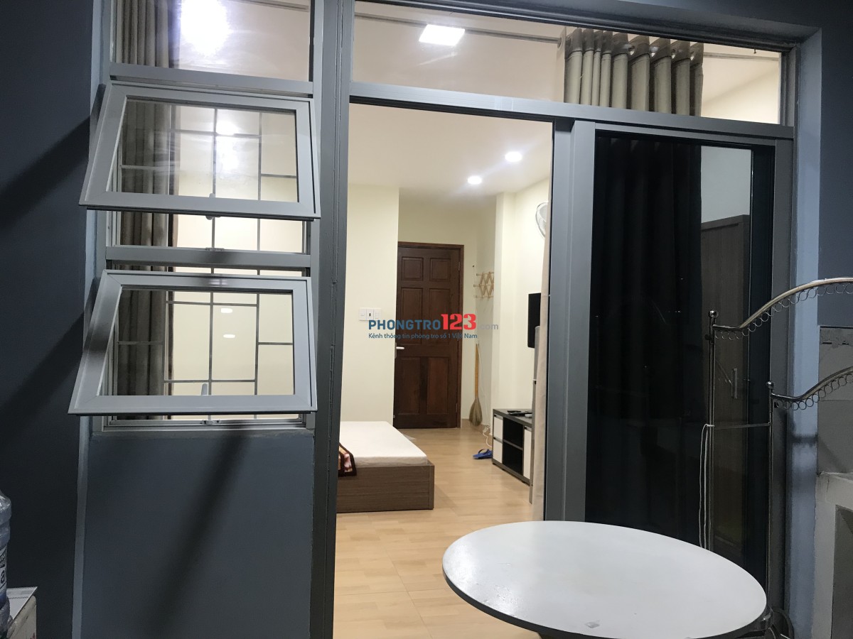 Tìm Nữ ghép phòng 32m2 Nguyễn Văn Thương,P25,Bình Thạnh Ban công rộng, Full Nt