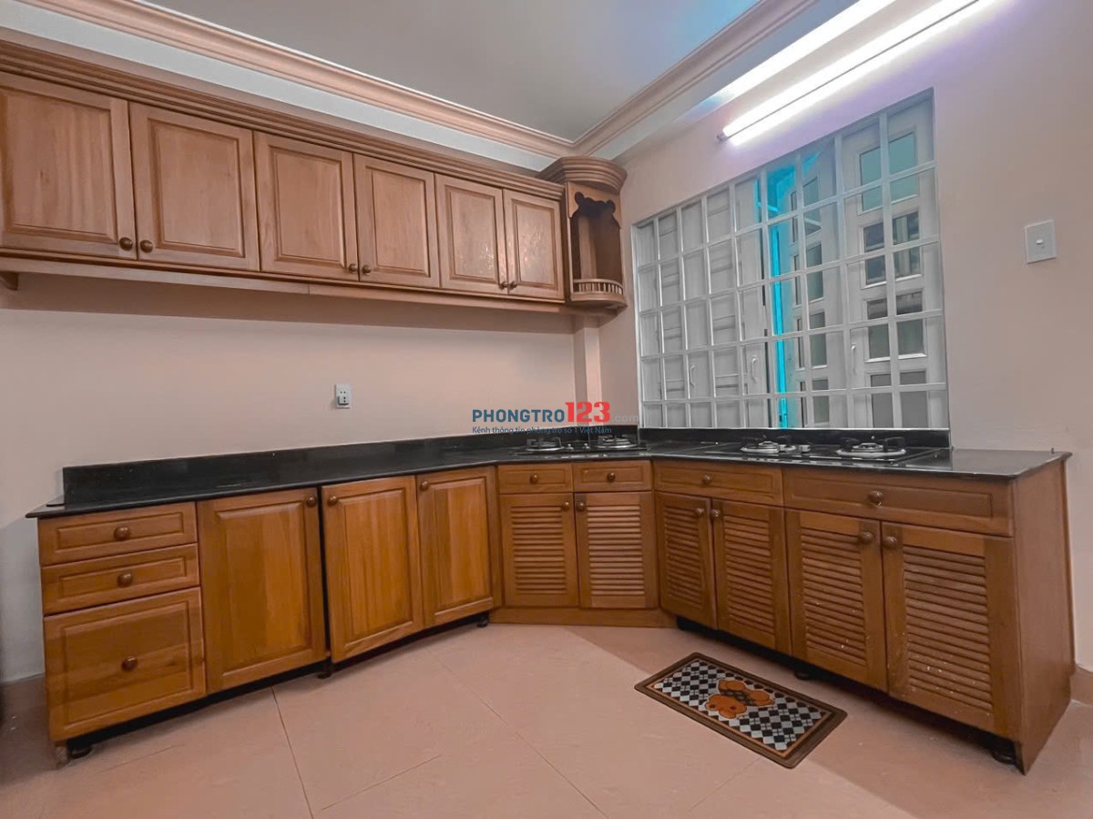 Ký Túc Xá Nữ Gần Ngã Tư Thủ Đức Lê Văn Việt giá từ 1tr4