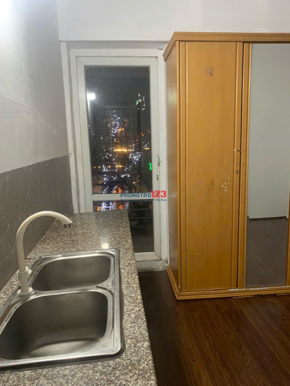 Phòng khép kín 2 phòng + 1 vệ sinh + 2 ban công thoáng