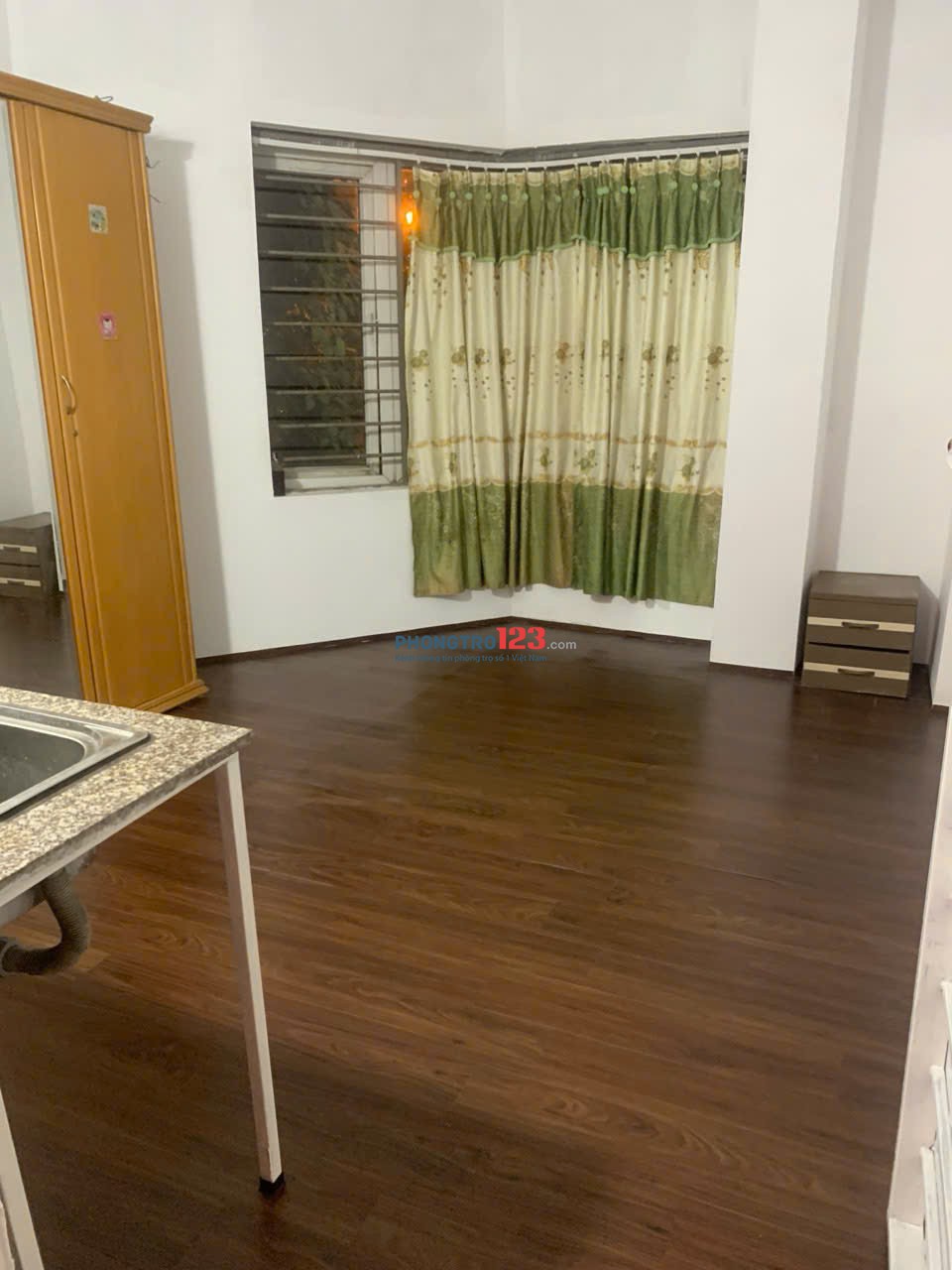 Phòng khép kín 2 phòng + 1 vệ sinh + 2 ban công thoáng