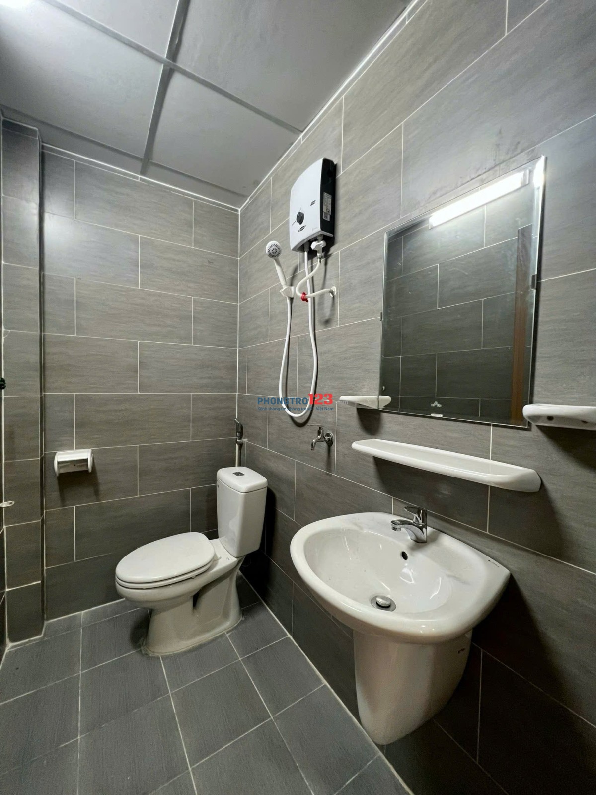 CHO THUÊ CĂN HỘ STUDIO TÁCH BẾP - BAN CÔNG - THANG MÁY - Không Giới Hạn Người ỞGẦN CHỢ BÀ CHIỂU