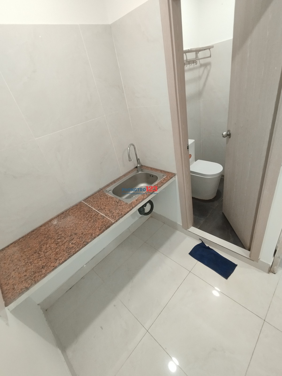 Phòng máy lạnh full gác. C13 đường Nguyễn Văn Linh