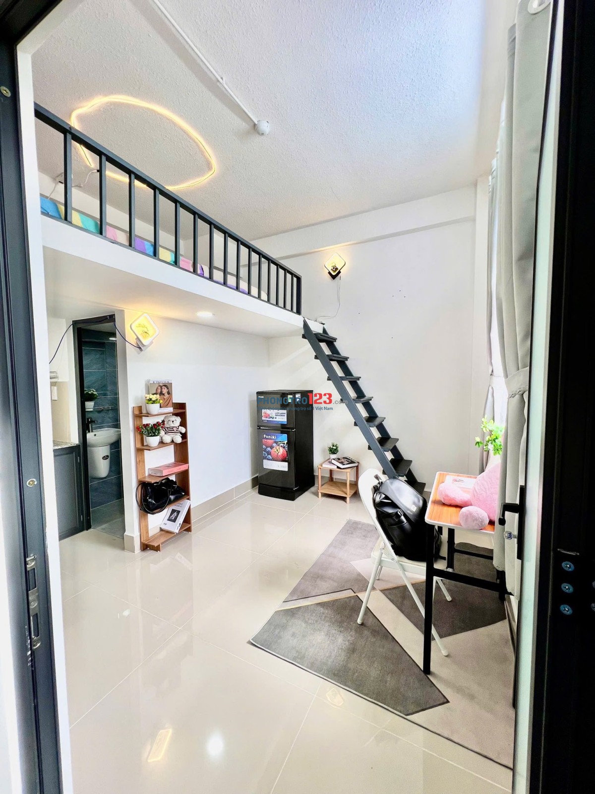 Phòng Trọ Gía sinh viên chỉ 3tr5 ở P13 Quận Tân Bình
