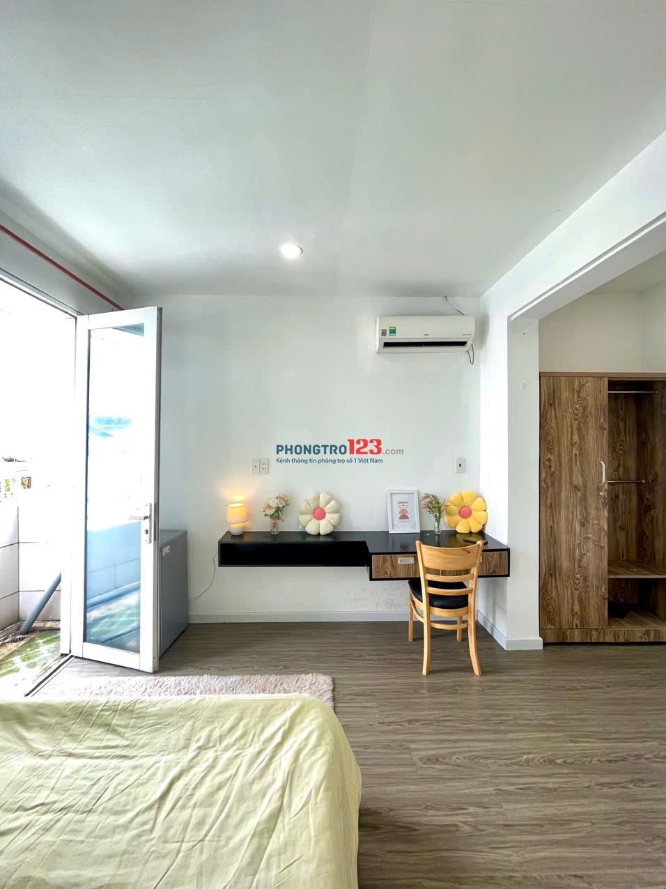 Phòng cho thuê gần trường đại học kinh tế - viện ISB Q1 Full nội thất có ban công - không chung chủ