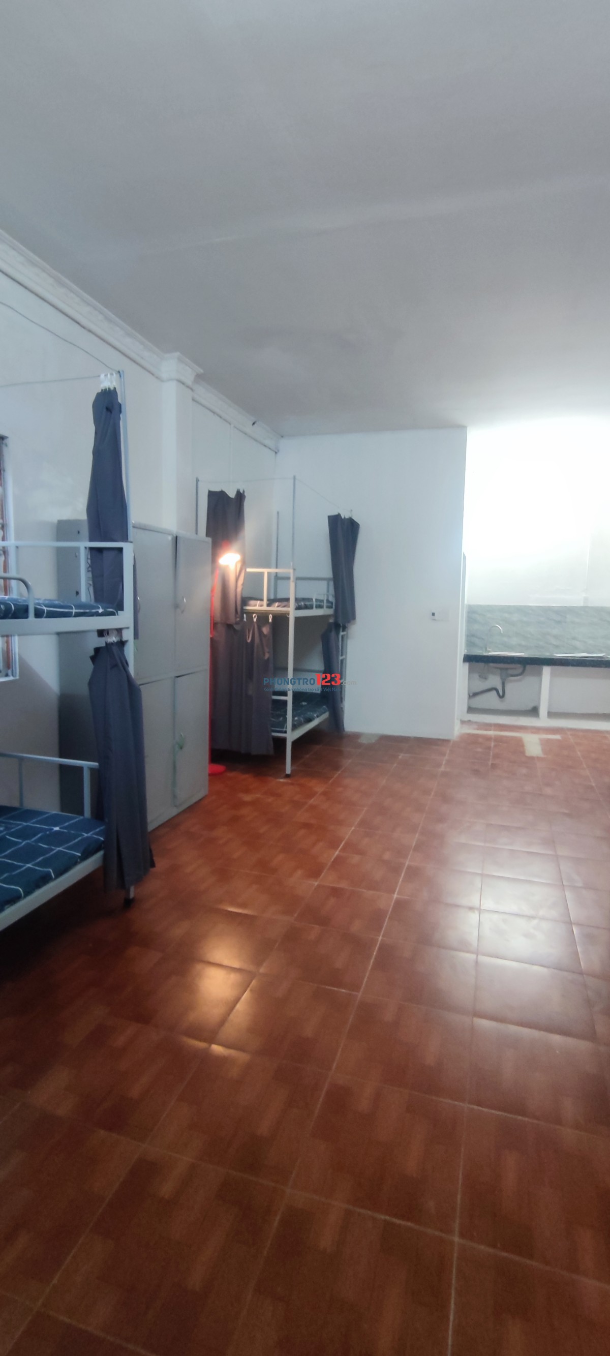 cho thuê phòng trọ 30m2 khép kín cho 4 người ở