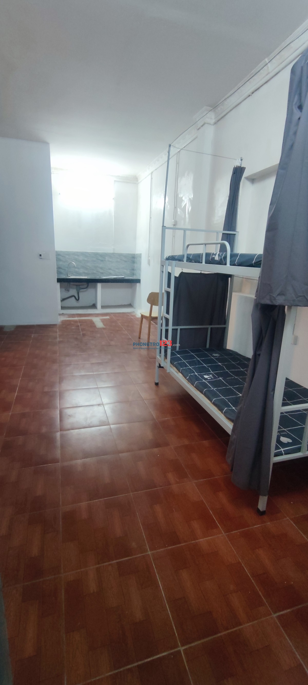 cho thuê phòng trọ 30m2 khép kín cho 4 người ở